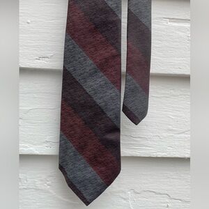 Elegant Striped Tie in Purple Maroon and Gray